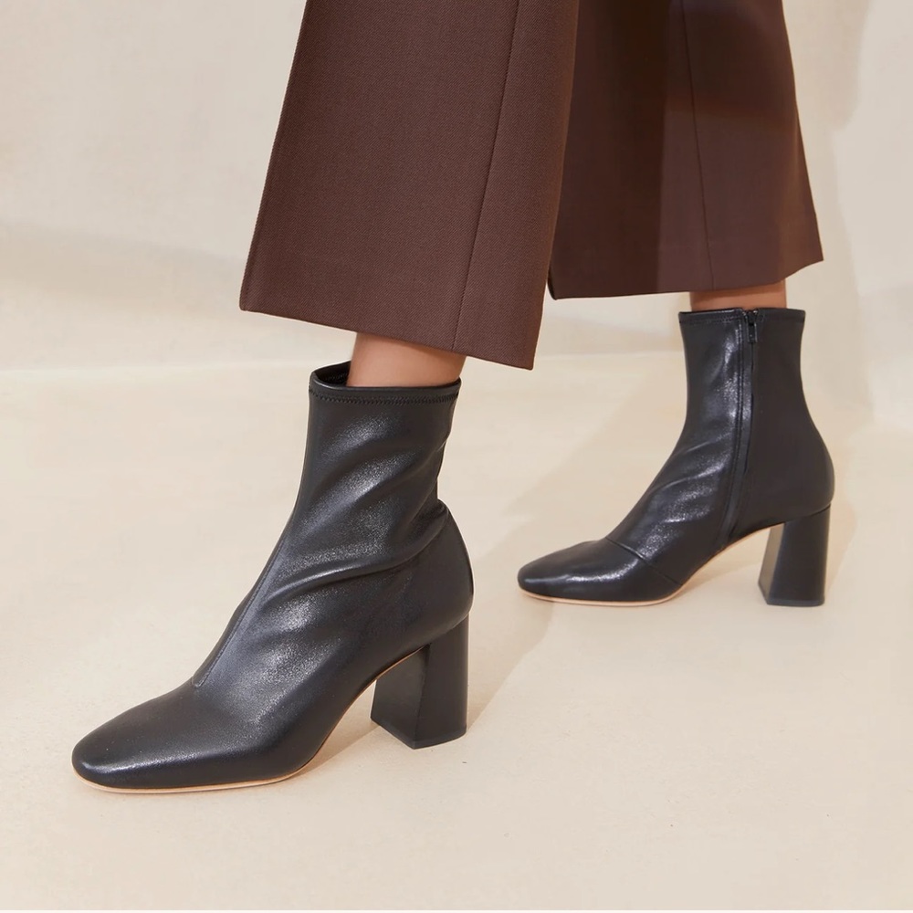 Elise Block Heel Slim Ankle Bootie Black